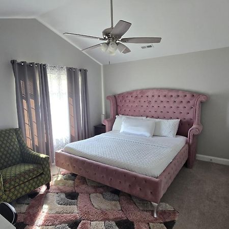Gorgeous 3 Bedroom Home With Cable Tv In All Rooms & Free Wi-Fi Конкорд Екстериор снимка