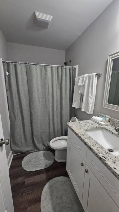 Gorgeous 3 Bedroom Home With Cable Tv In All Rooms & Free Wi-Fi Конкорд Екстериор снимка