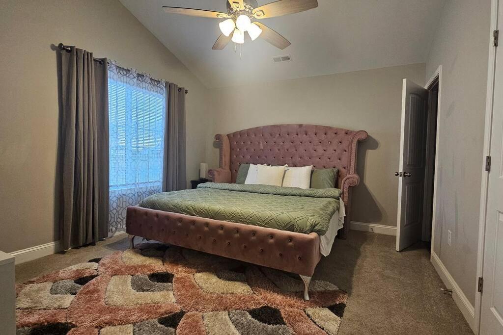 Gorgeous 3 Bedroom Home With Cable Tv In All Rooms & Free Wi-Fi Конкорд Екстериор снимка